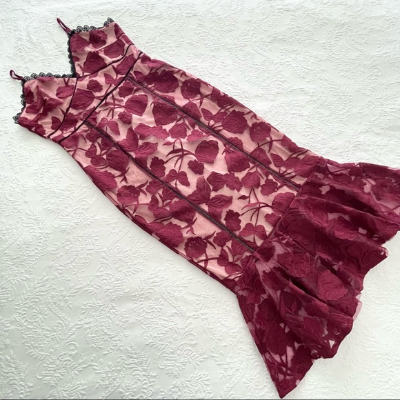 NWOT Lulus Alluring Dream Burgundy Floral Mesh Lace Trumpet Midi Dress XLARGE - Picture 5 of 10